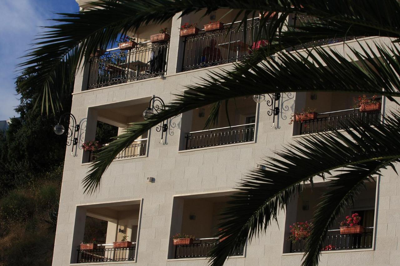Aparthotel Natalia Podgora Exterior photo